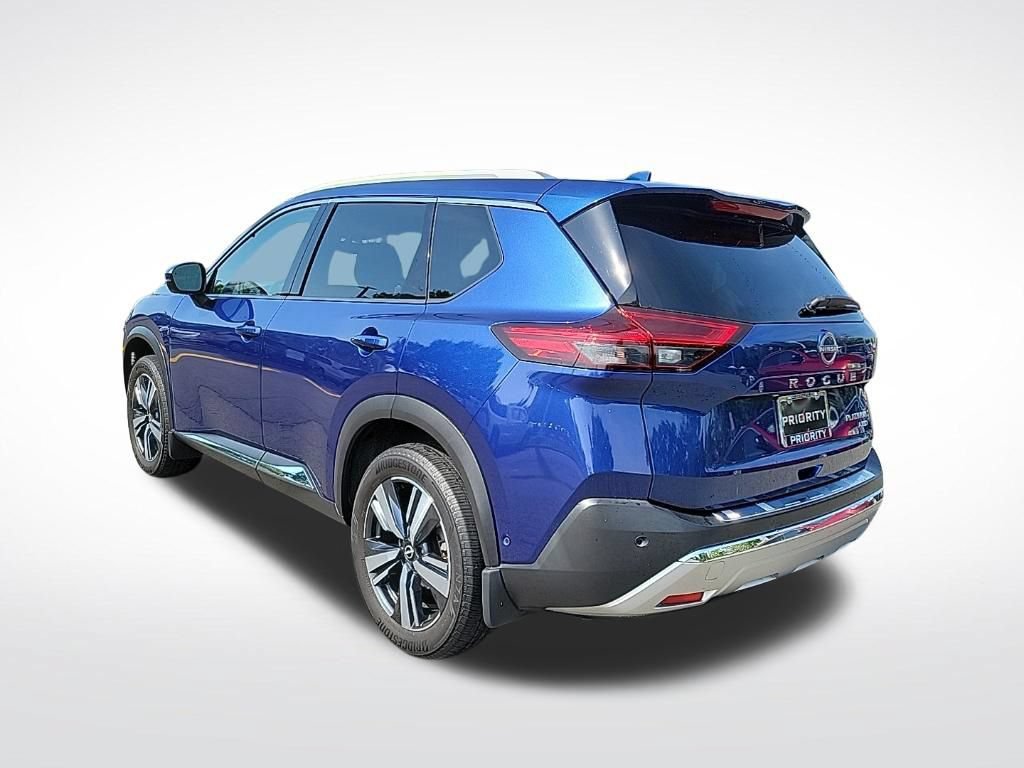 Used 2023 Nissan Rogue Platinum AWD/4WD image 3