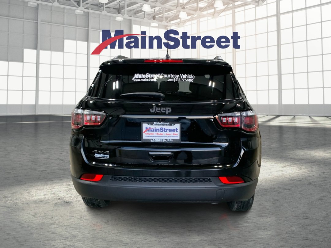 New 2026 Jeep Compass Latitude AWD/4WD image 4