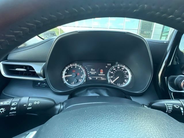 Used 2023 Toyota Highlander LE FWD image 33