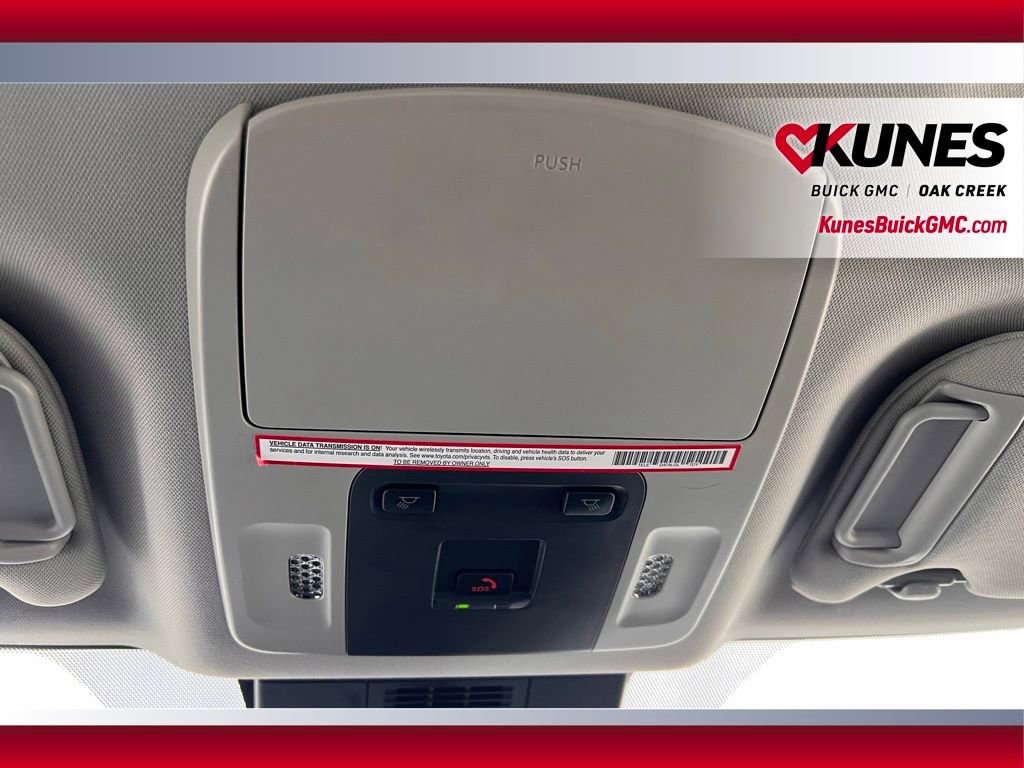 Used 2025 Toyota Camry SE image 20