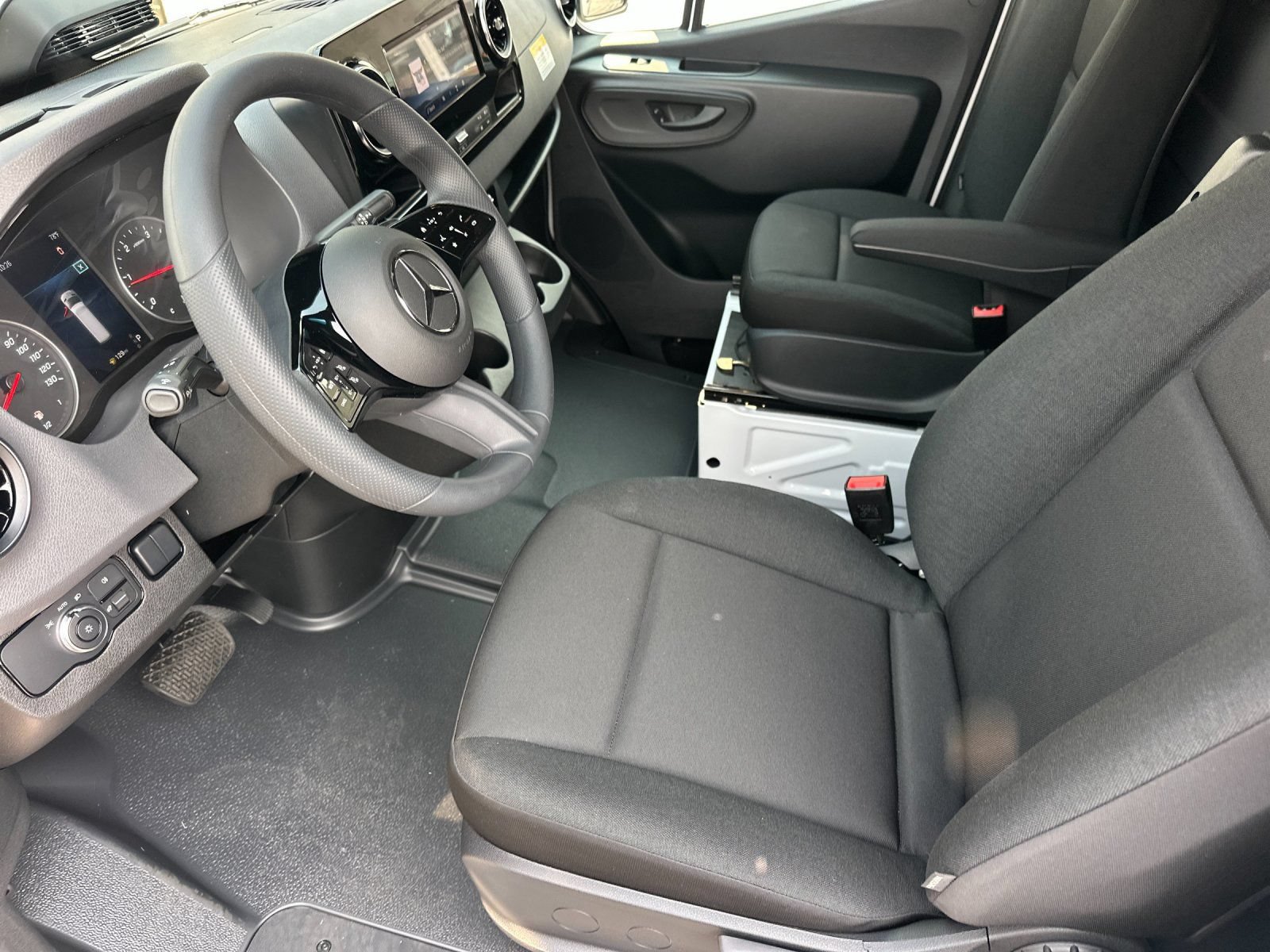 New 2026 Mercedes-Benz Sprinter 2500 image 10