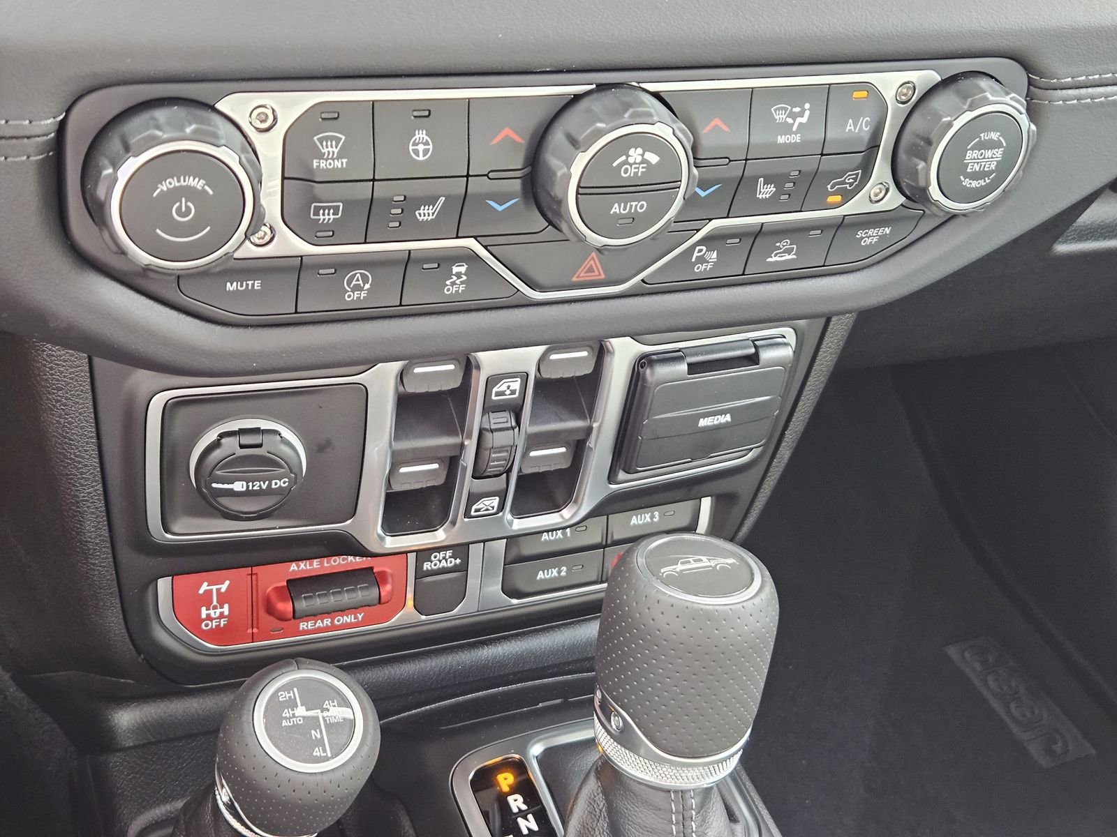 New 2026 Jeep Gladiator Mojave image 21