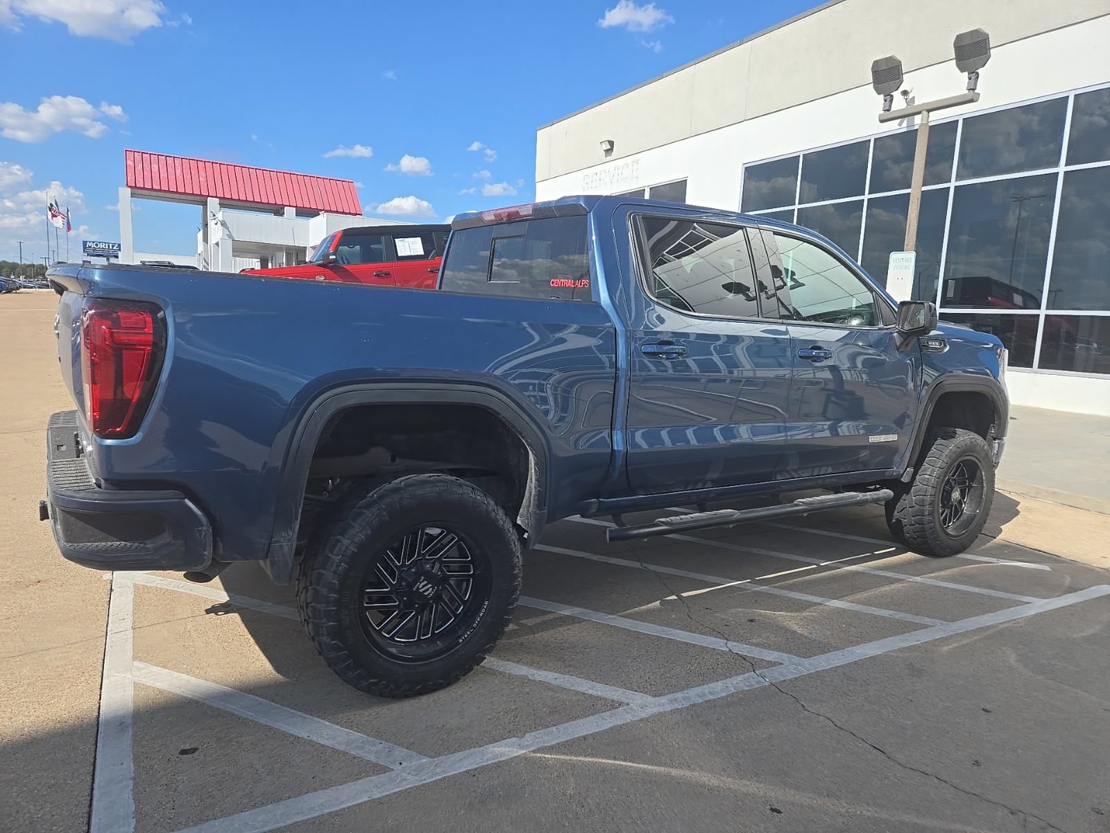 Used 2024 GMC Sierra 1500 Elevation w/ Preferred Package RWD image 7