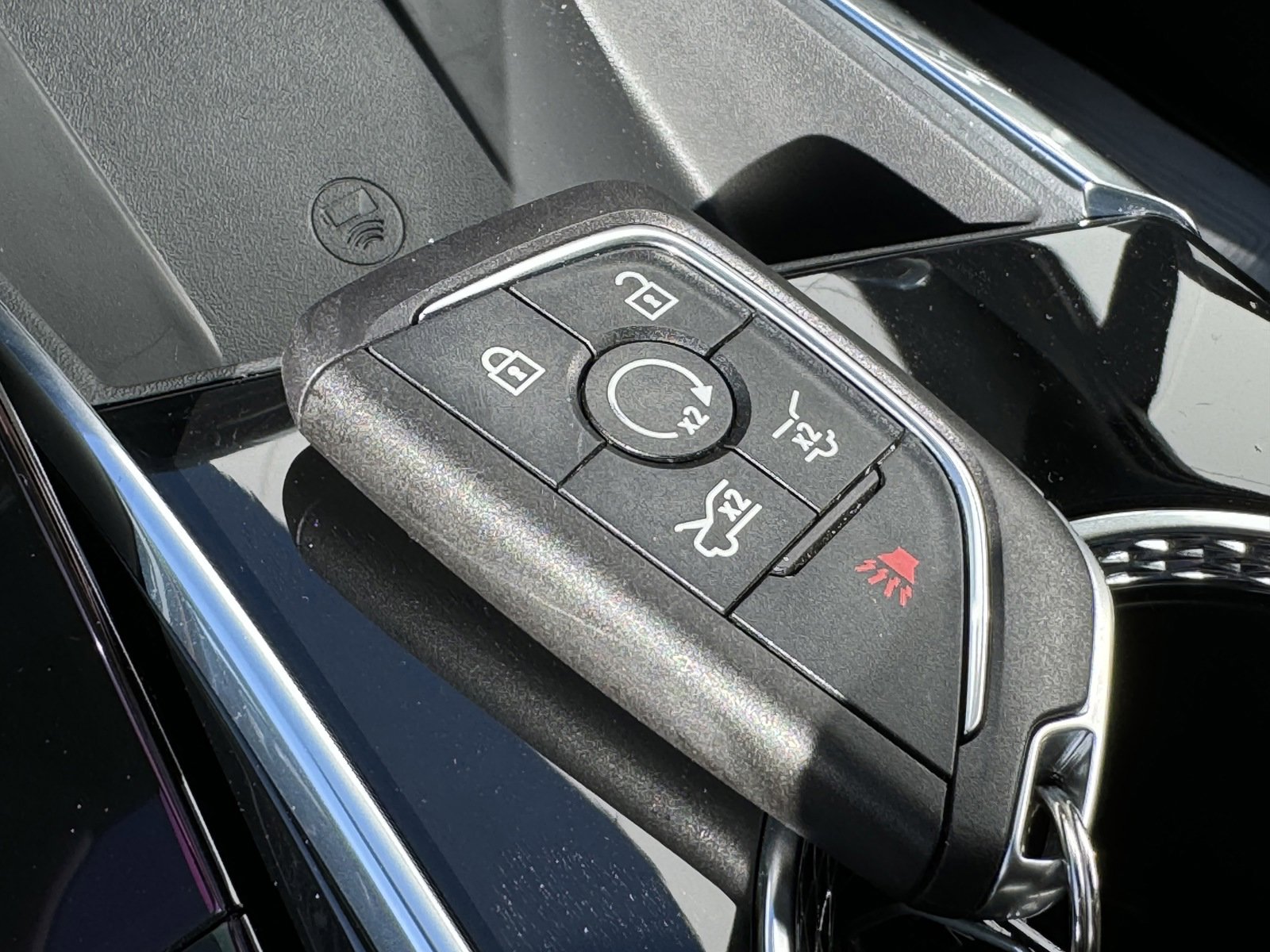 New 2025 Cadillac Escalade IQ Luxury 2 image 33