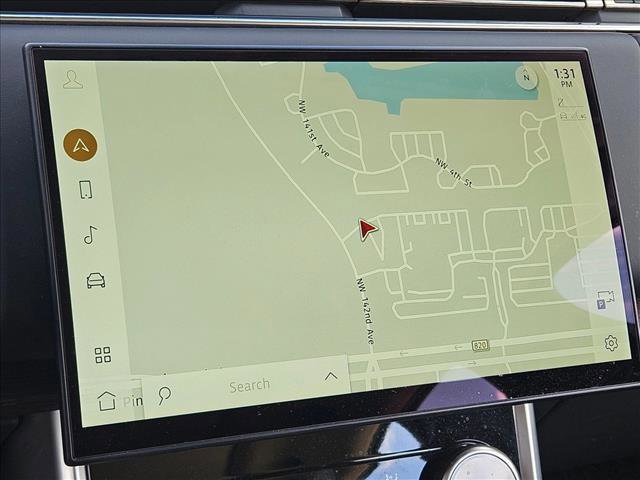 Used 2023 Land Rover Range Rover SE image 12