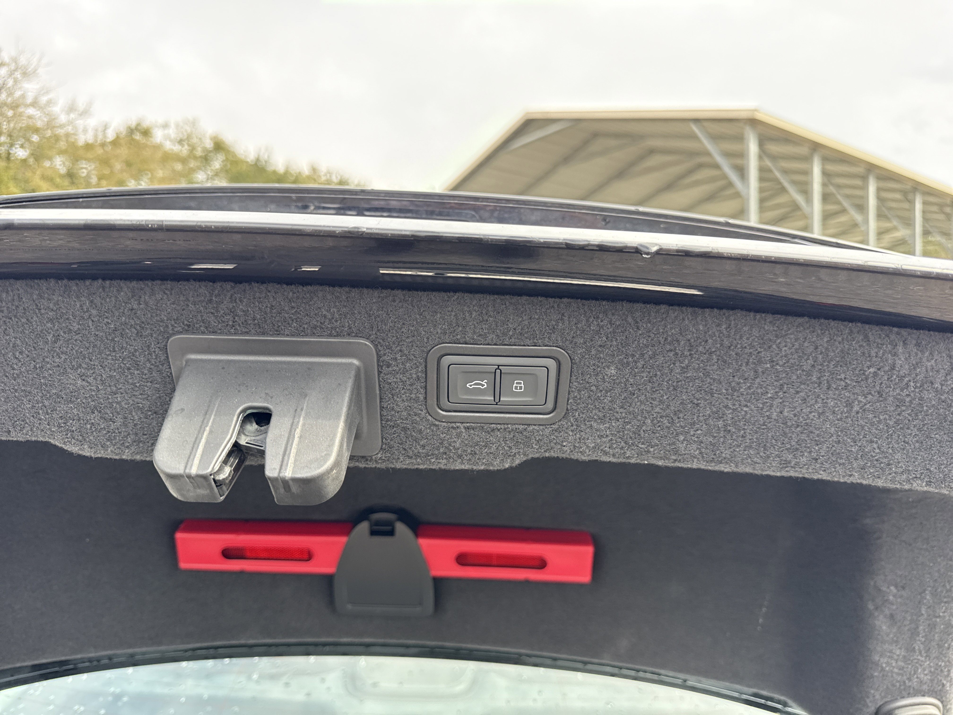 Used 2021 Audi A8 L 4.0T image 37