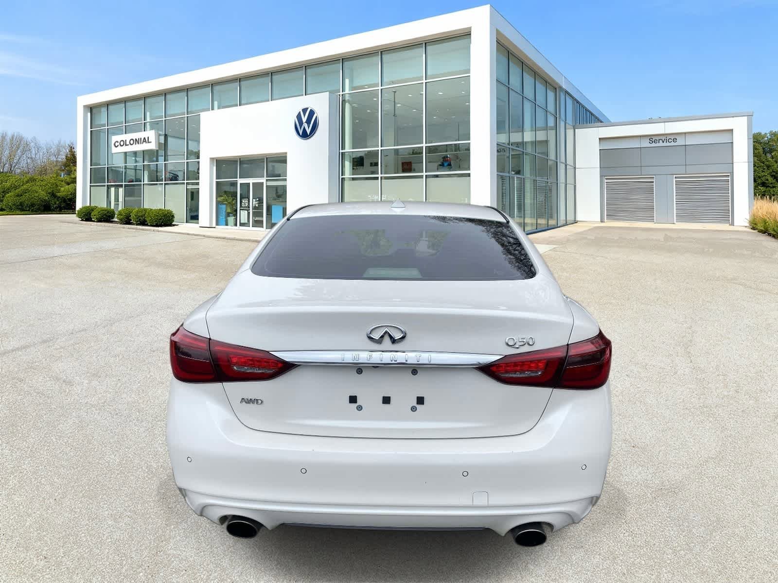 Used 2020 INFINITI Q50 Luxe w/ Essential Package (3.0T Luxe) AWD/4WD image 4