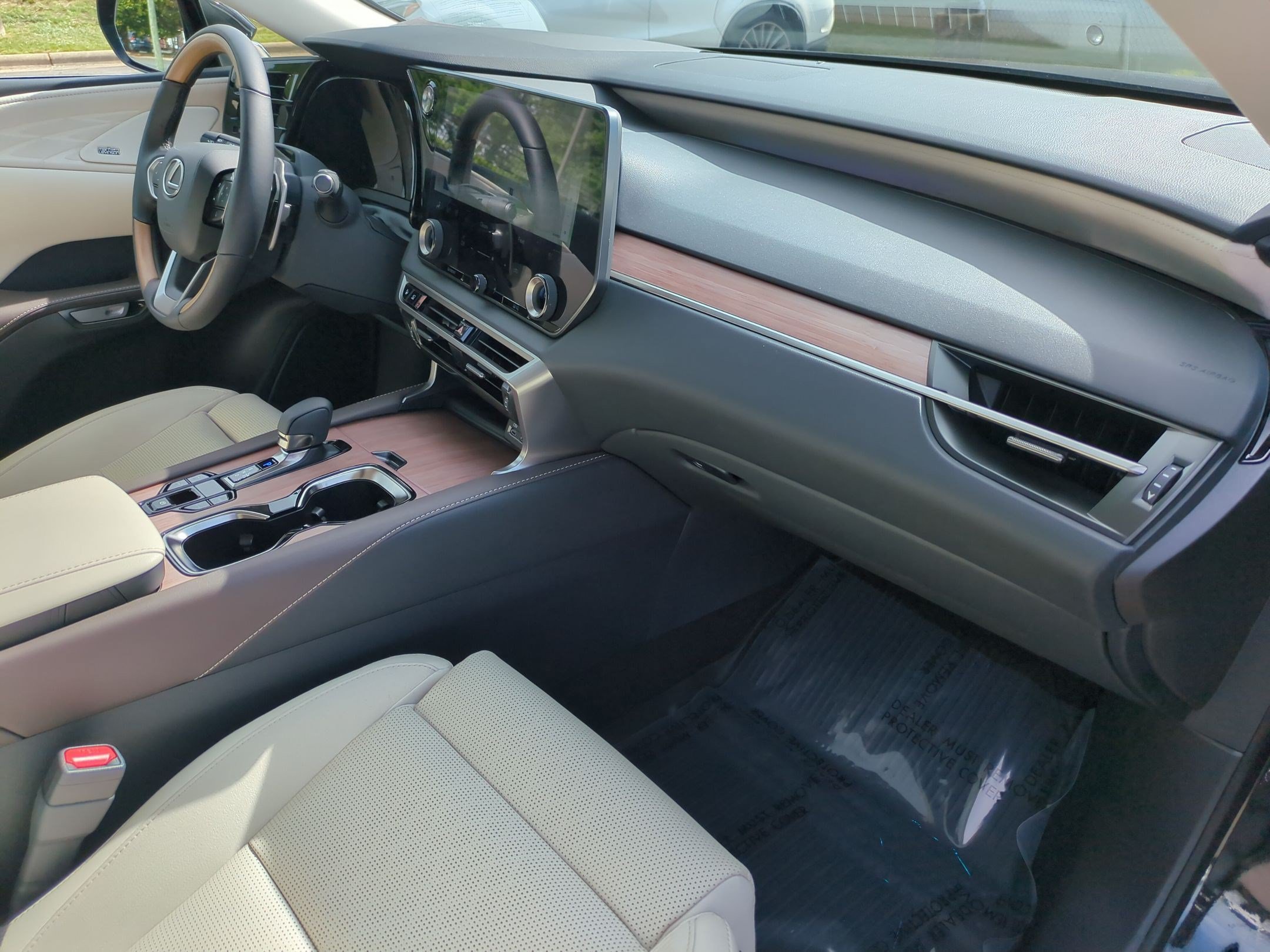 Used 2025 Lexus RX 450h AWD w/ Convenience Package image 37