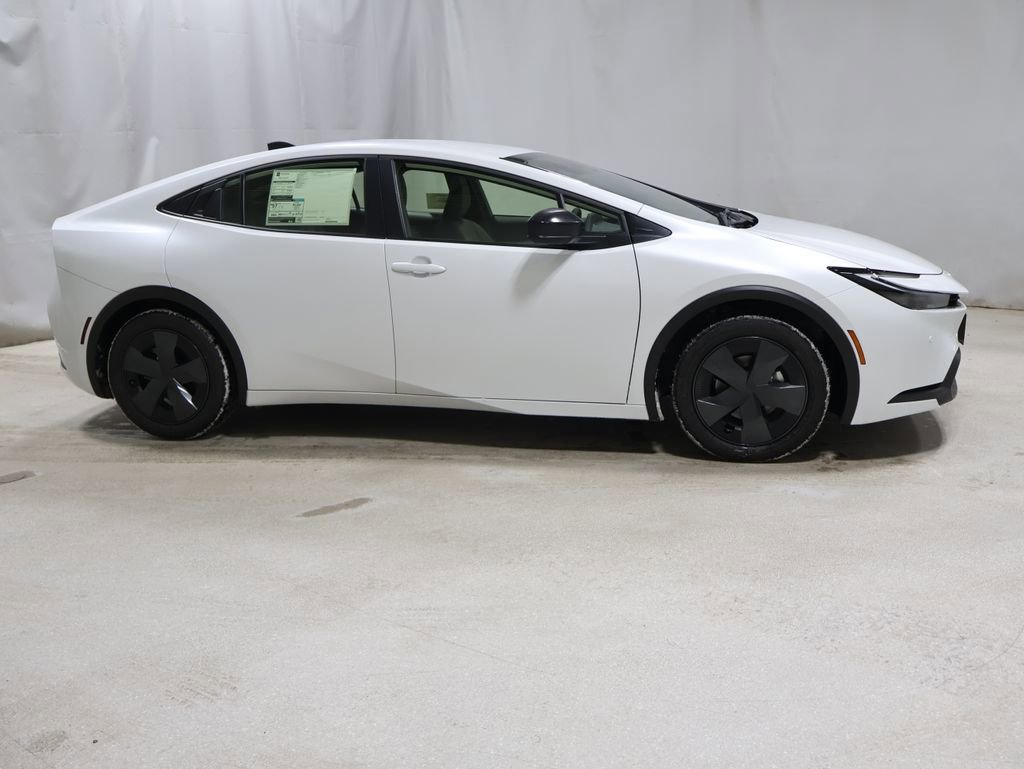 New 2026 Toyota Prius LE image 8