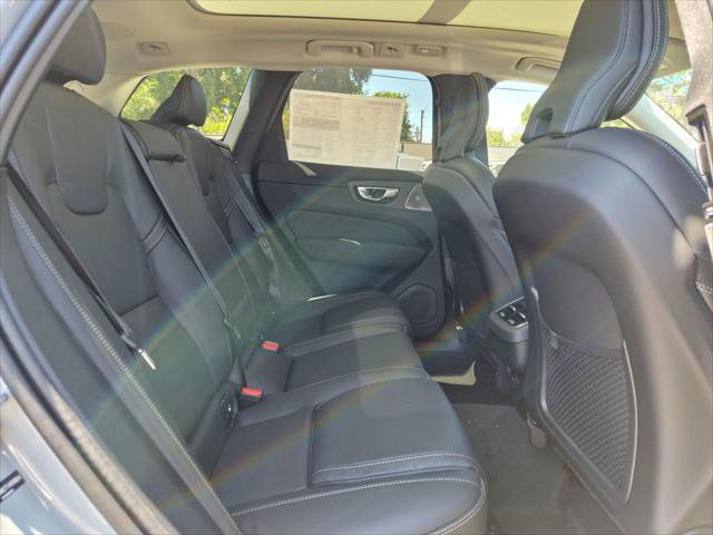 New 2026 Volvo XC60 B5 Ultra w/ Climate Package PRO AWD/4WD image 13