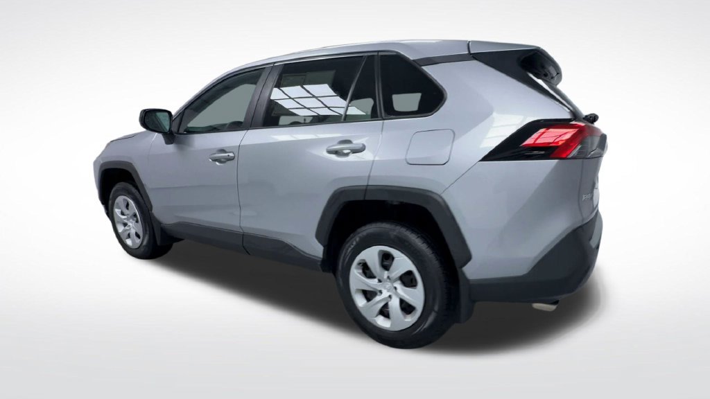 Certified 2024 Toyota RAV4 LE AWD/4WD image 7
