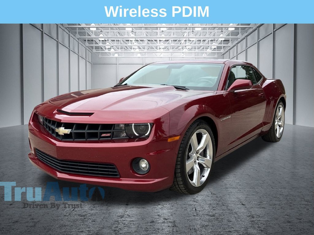 Used 2010 Chevrolet Camaro SS w/ RS Package RWD image 3