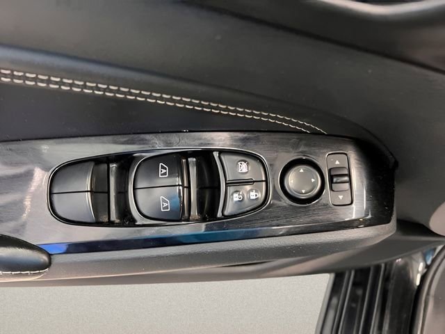 Used 2020 Nissan Altima 2.5 SV AWD/4WD image 11