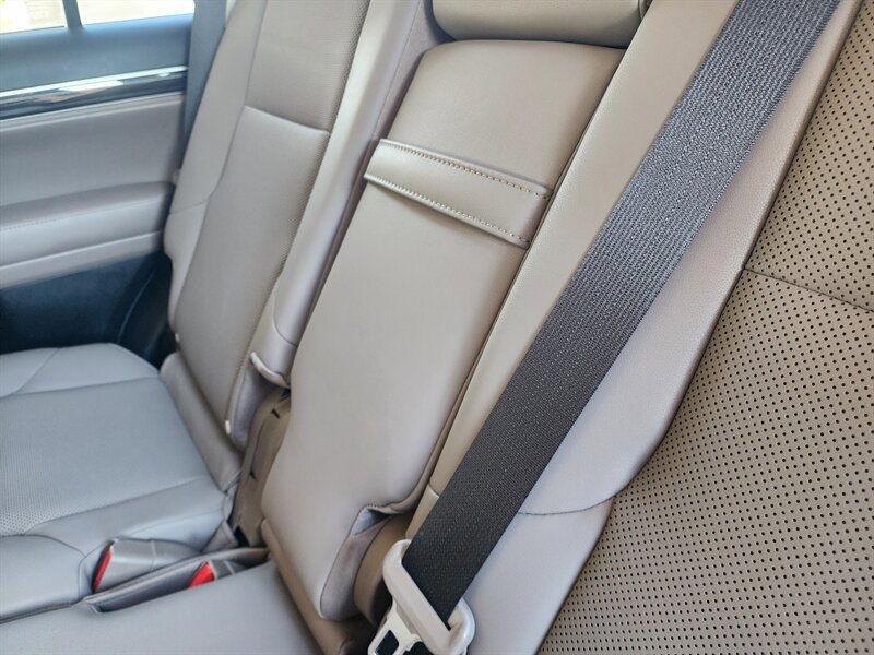 Used 2021 Lexus GX 460 Premium w/ Premium Package AWD/4WD image 82