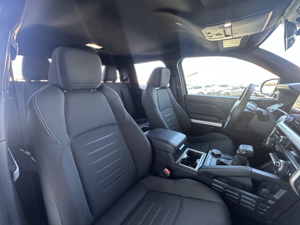 Used 2024 Toyota Tacoma TRD Sport RWD image 35