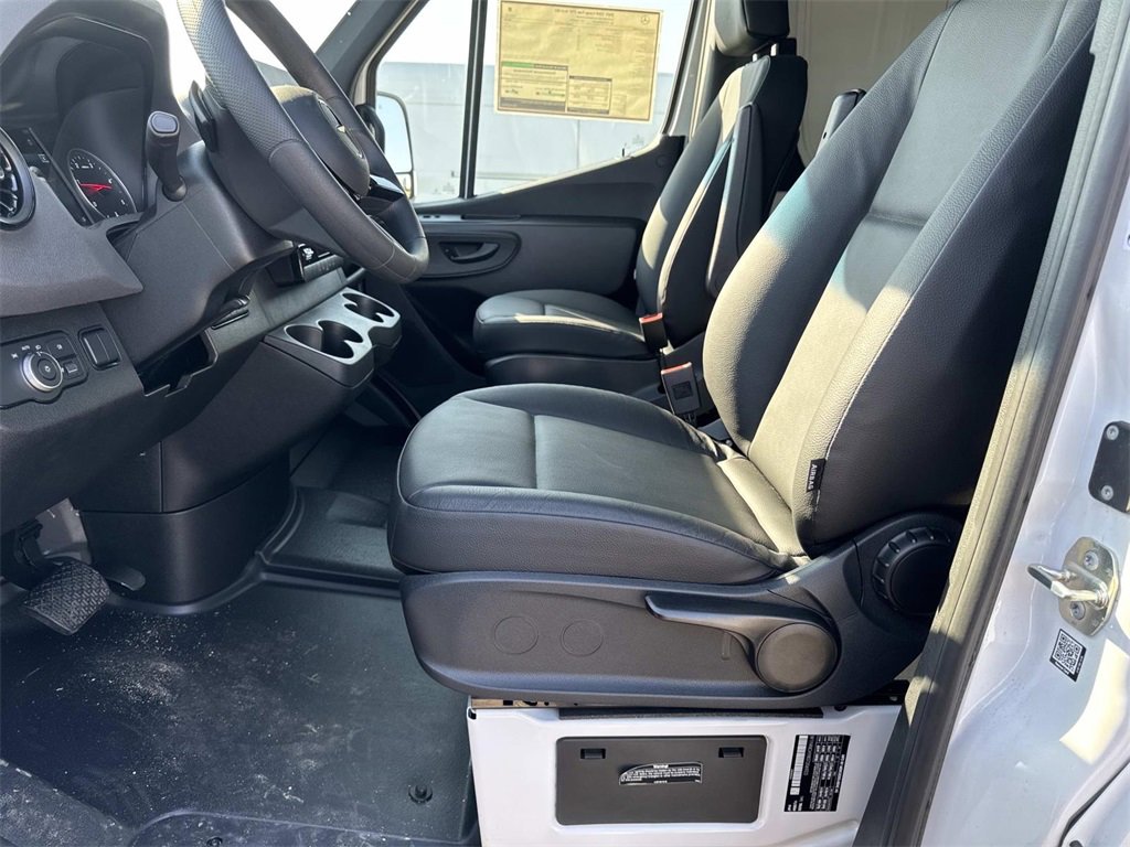 New 2025 Mercedes-Benz Sprinter 2500 image 17