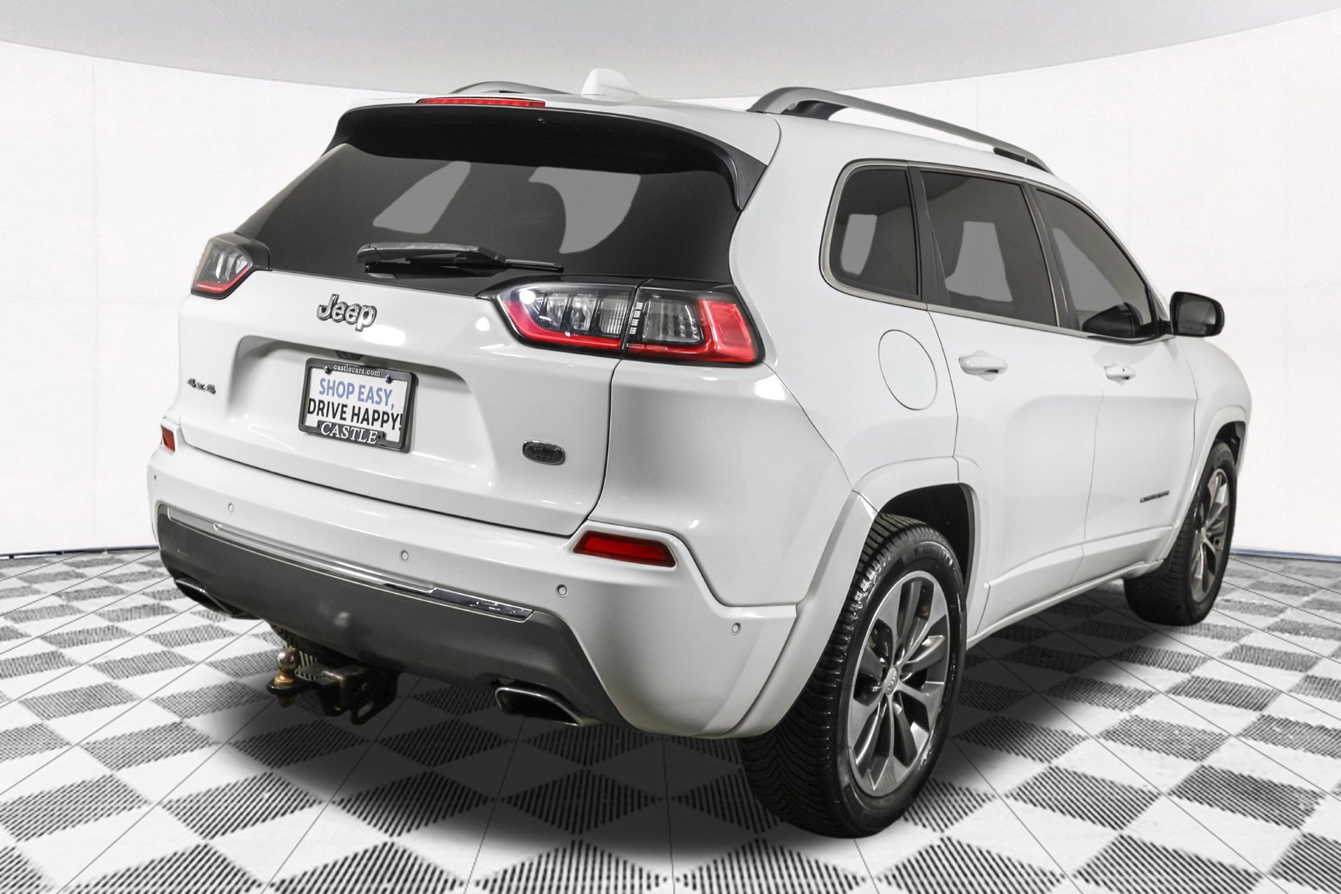 Used 2019 Jeep Cherokee Overland w/ Technology Group AWD/4WD image 14