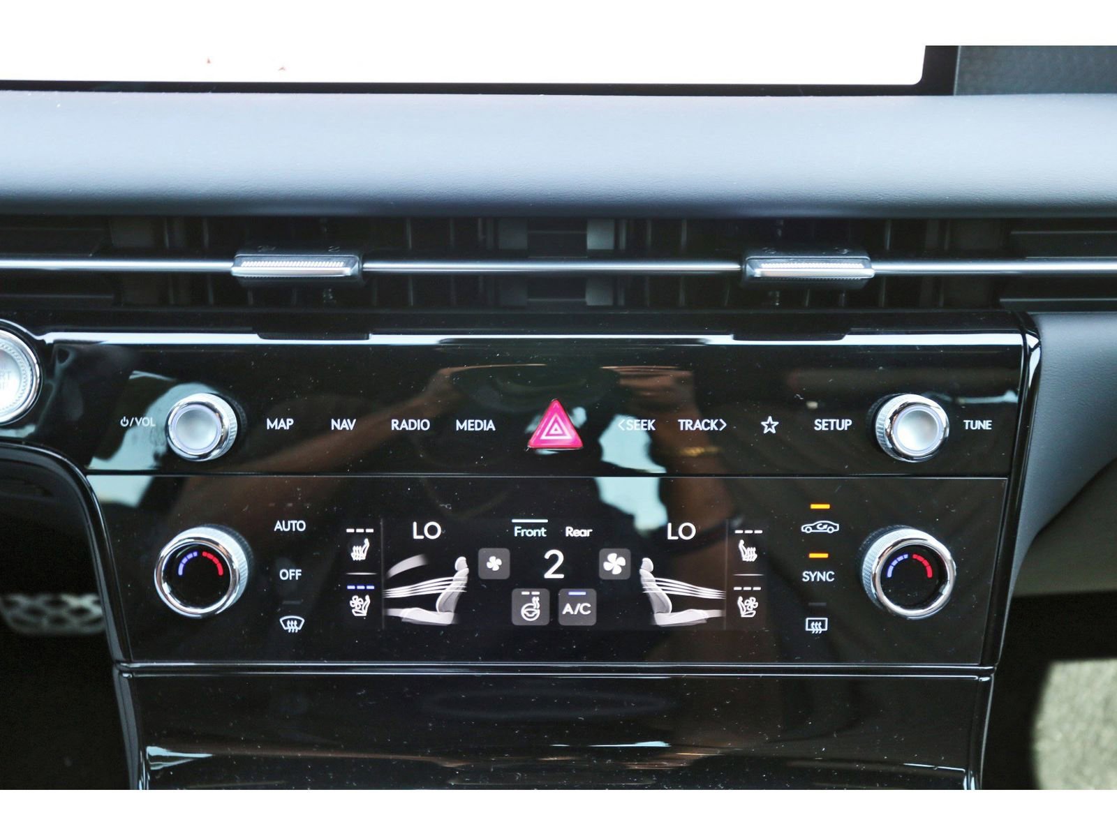 Used 2025 Genesis G80 2.5T Sport Prestige image 27