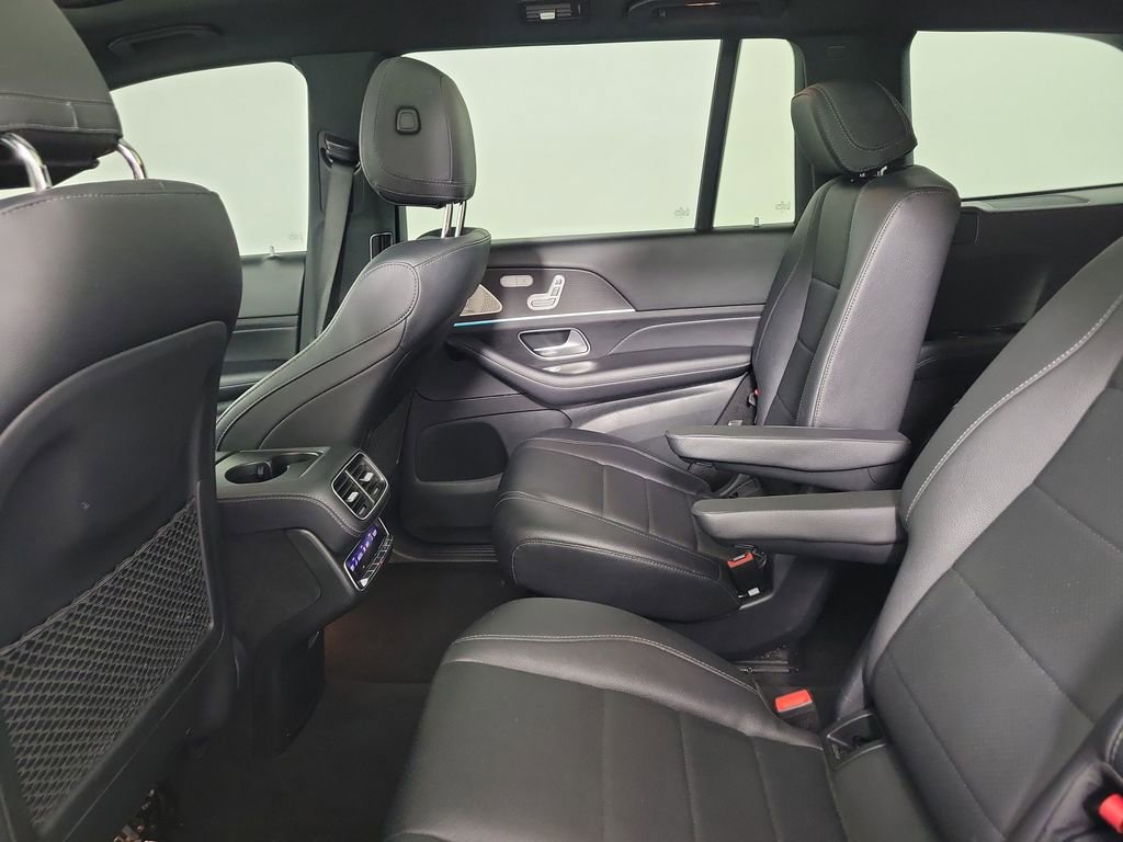Used 2023 Mercedes-Benz GLS 450 4MATIC image 25