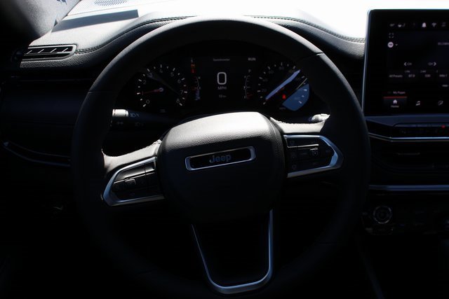 New 2026 Jeep Compass Limited image 12