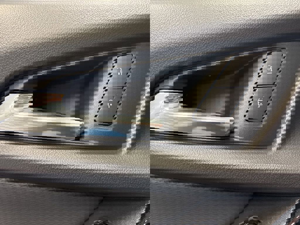 New 2026 Chevrolet Equinox LT image 22