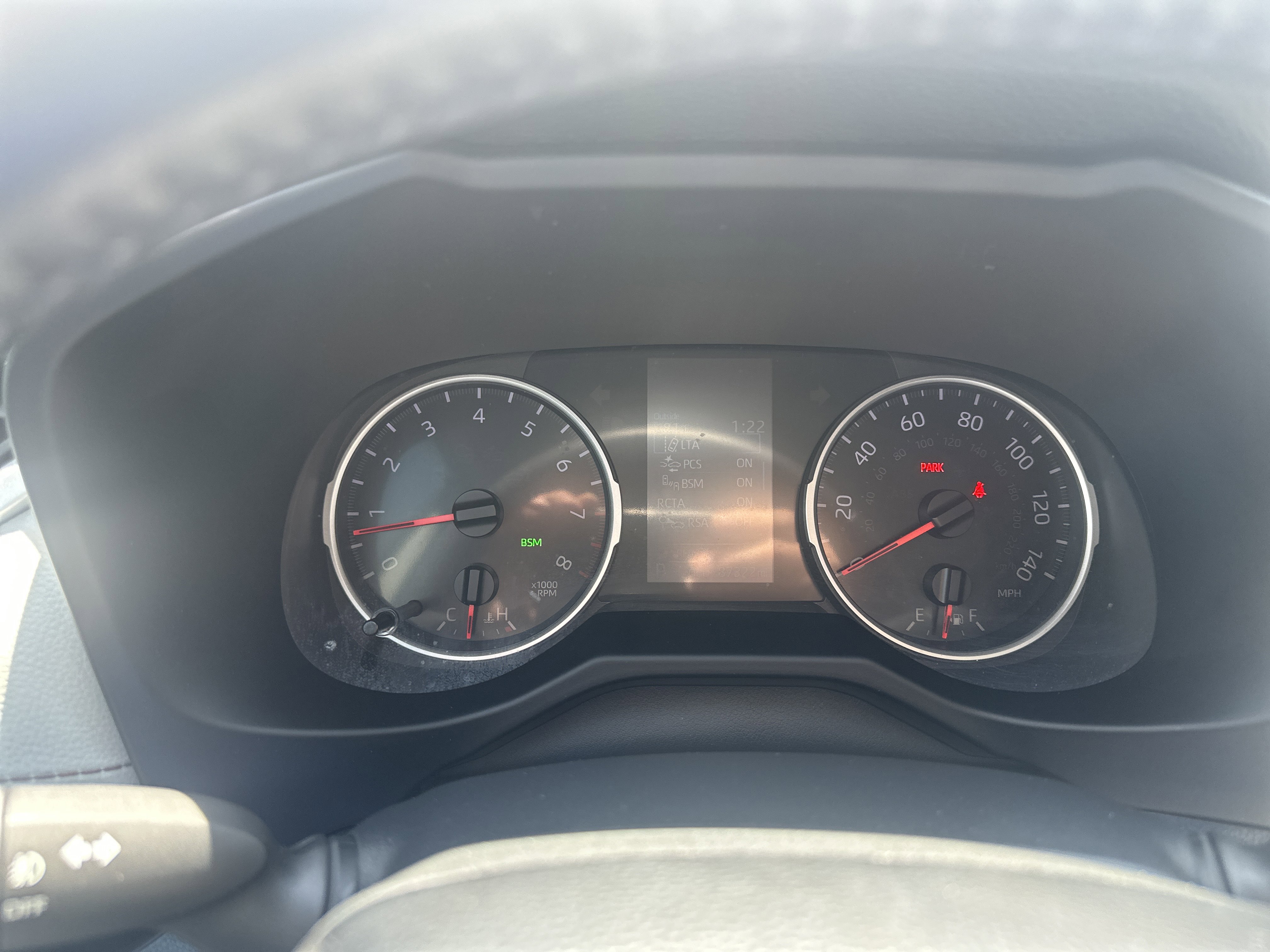 Used 2021 Toyota RAV4 XLE Premium image 39