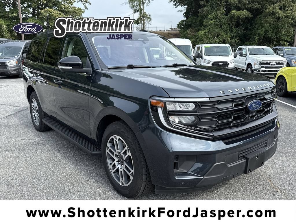 Used 2025 Ford Expedition Active AWD/4WD video 1