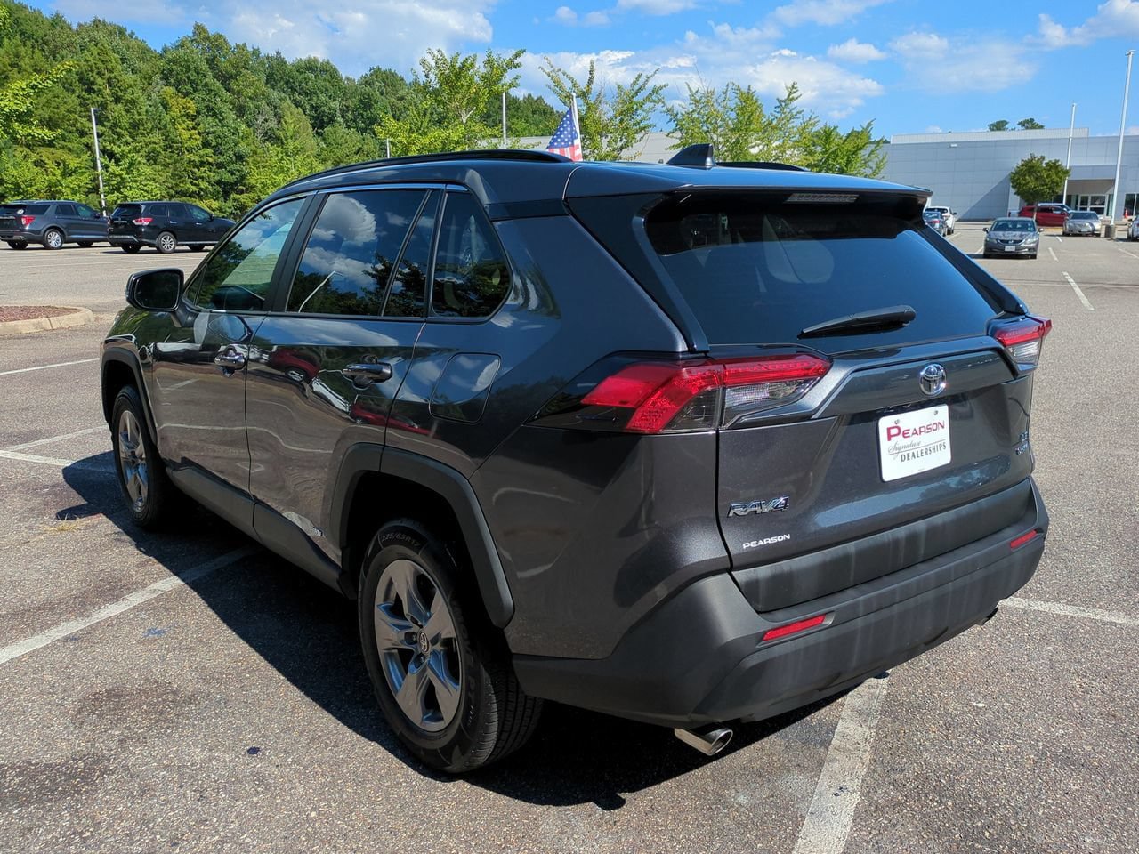 Used 2025 Toyota RAV4 LE AWD/4WD image 6