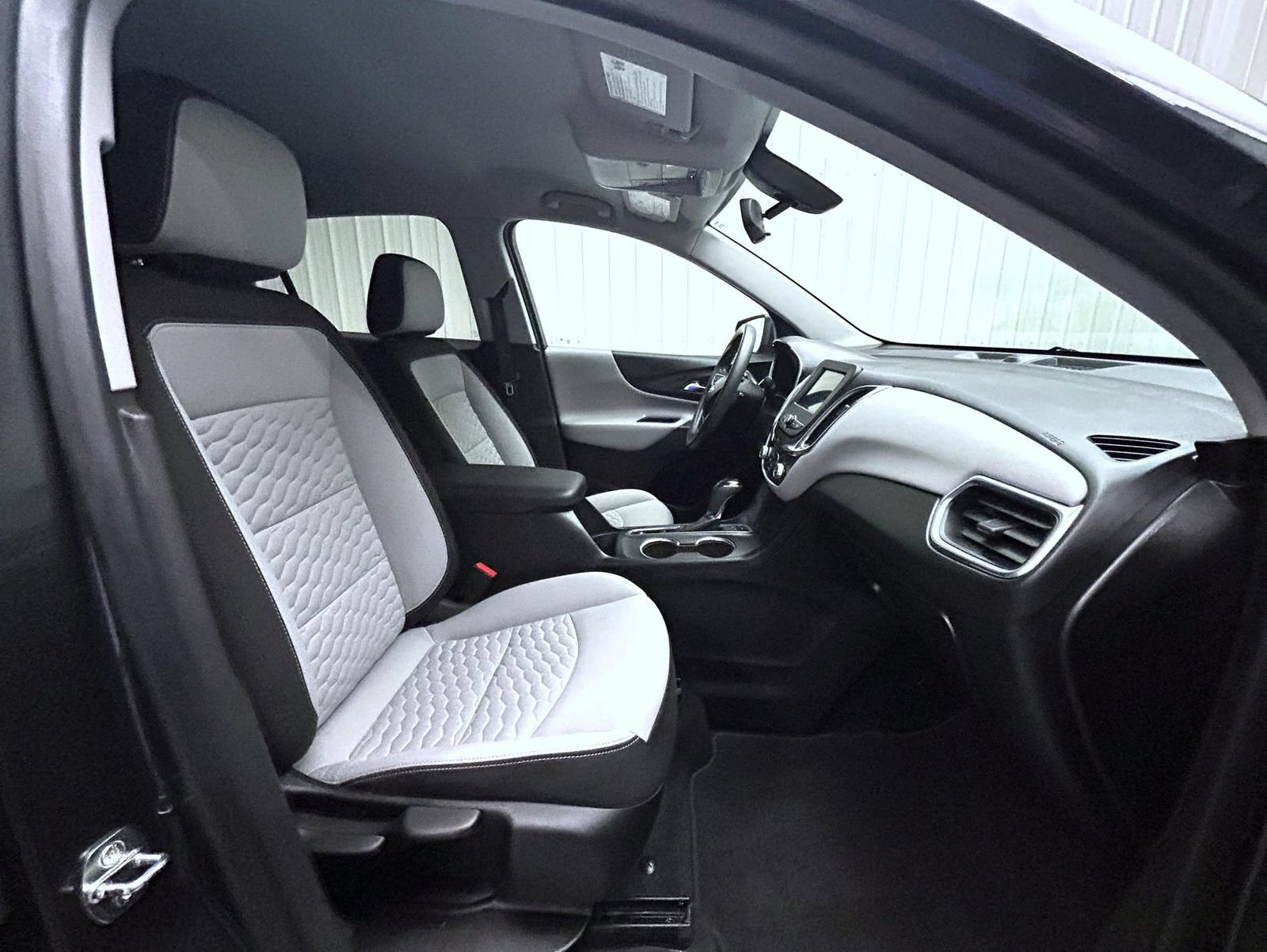 Used 2019 Chevrolet Equinox LS w/ LS Convenience Package AWD/4WD image 15