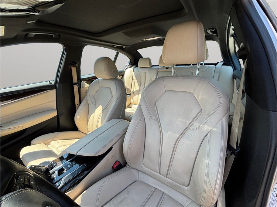Used 2018 BMW 530i w/ Premium Package RWD image 18