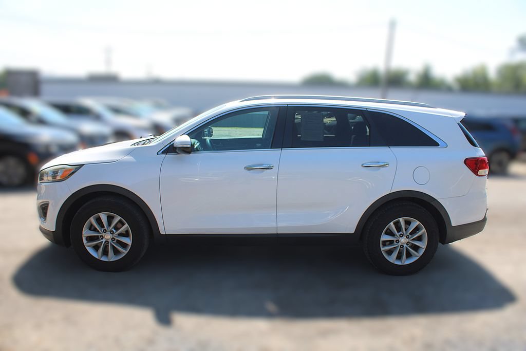 Used 2017 Kia Sorento LX FWD image 13