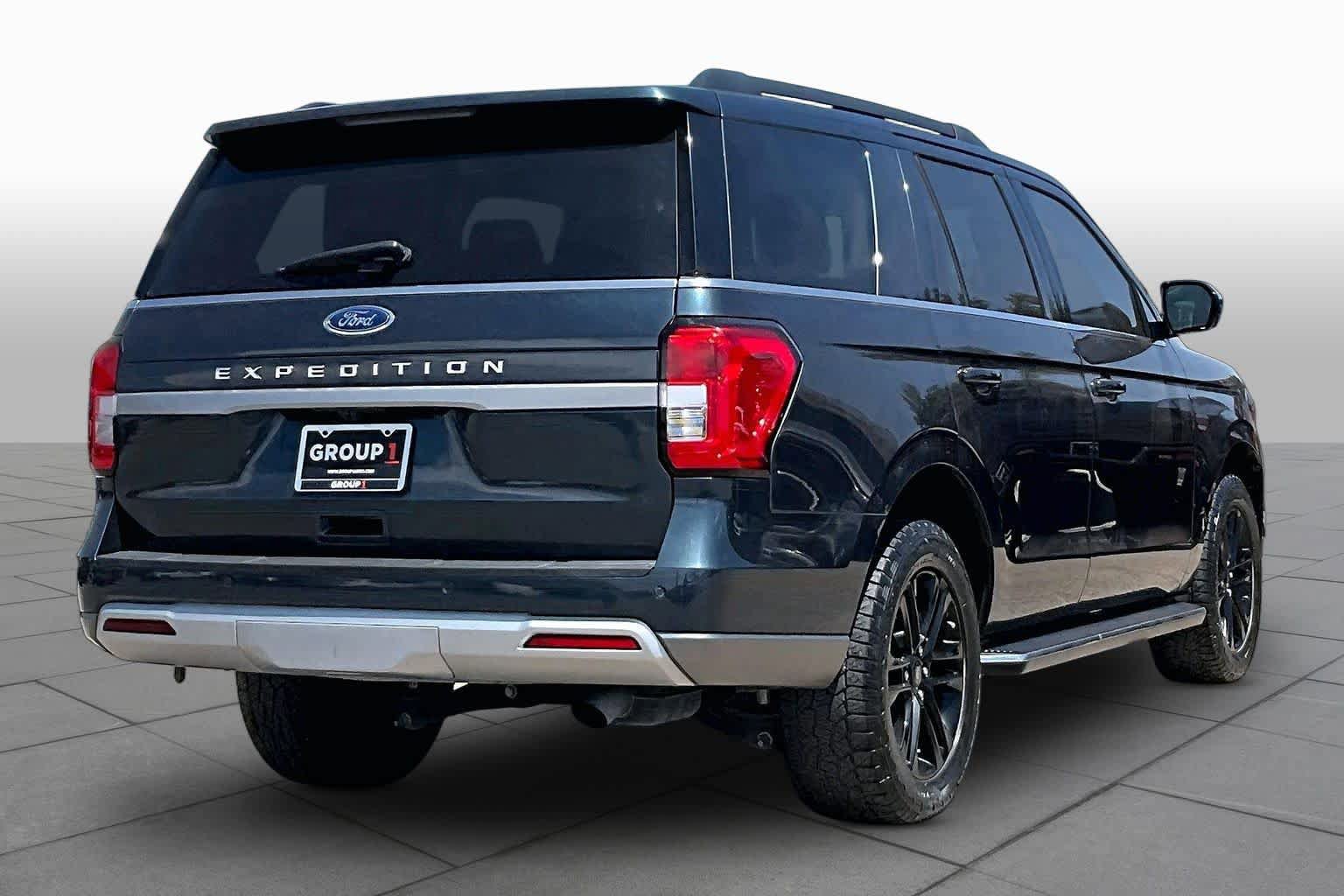 Used 2022 Ford Expedition XLT AWD/4WD image 12