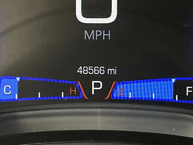 Used 2023 Chrysler 300 Touring w/ Sport Appearance Package image 6