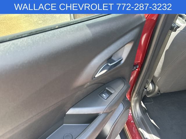 Used 2024 Chevrolet Trax LS w/ Driver Confidence Package FWD image 12