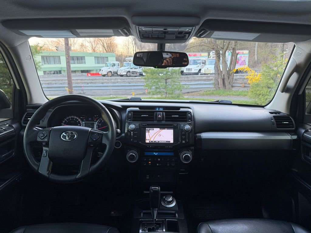 Used 2019 Toyota 4Runner Limited AWD/4WD image 29