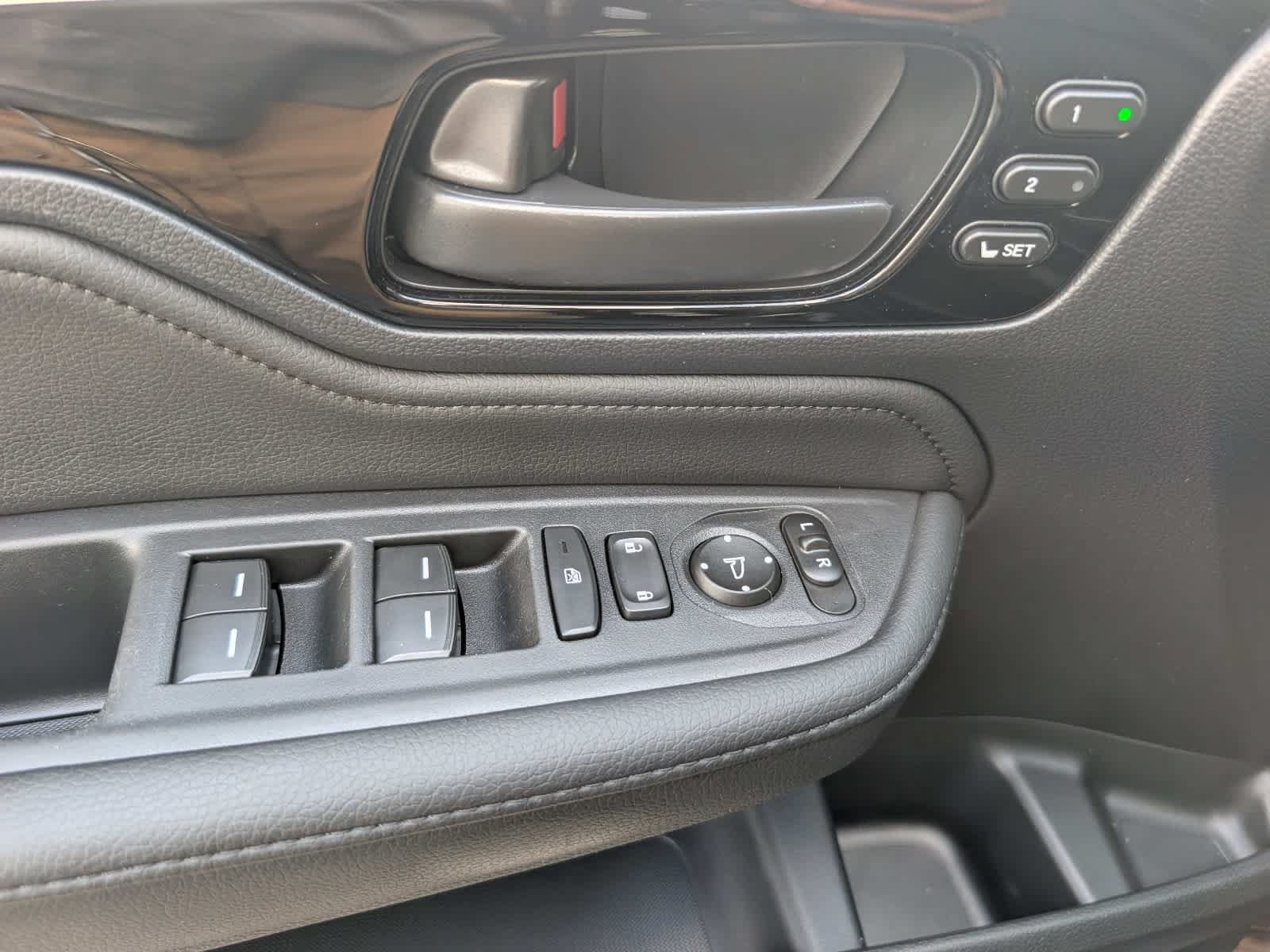 Certified 2025 Honda Odyssey Touring image 24