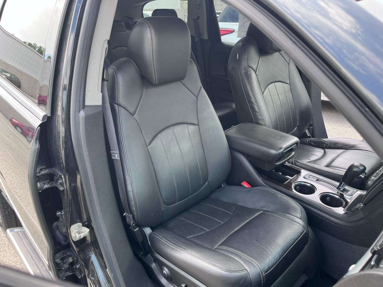 Used 2015 Chevrolet Traverse LTZ w/ LPO, 'HIT The Road' Package AWD/4WD image 20