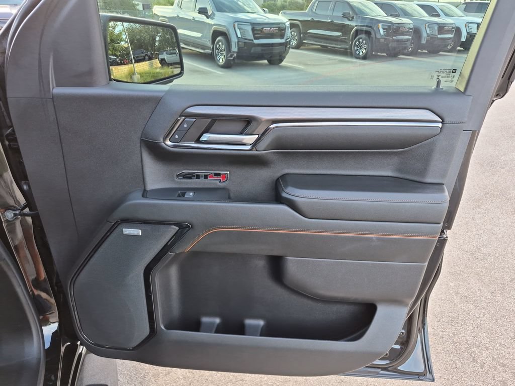 Used 2024 GMC Sierra 1500 AT4 w/ Technology Package AWD/4WD image 40