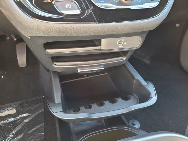 New 2026 Chrysler Pacifica Select w/ S Appearance Package FWD image 22