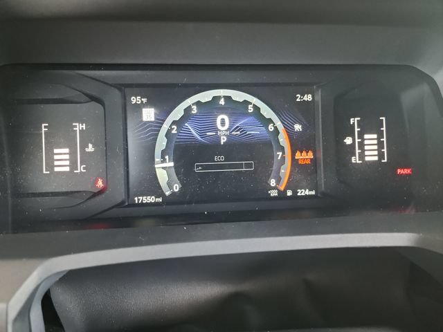 Used 2025 Toyota Tacoma SR5 AWD/4WD image 15