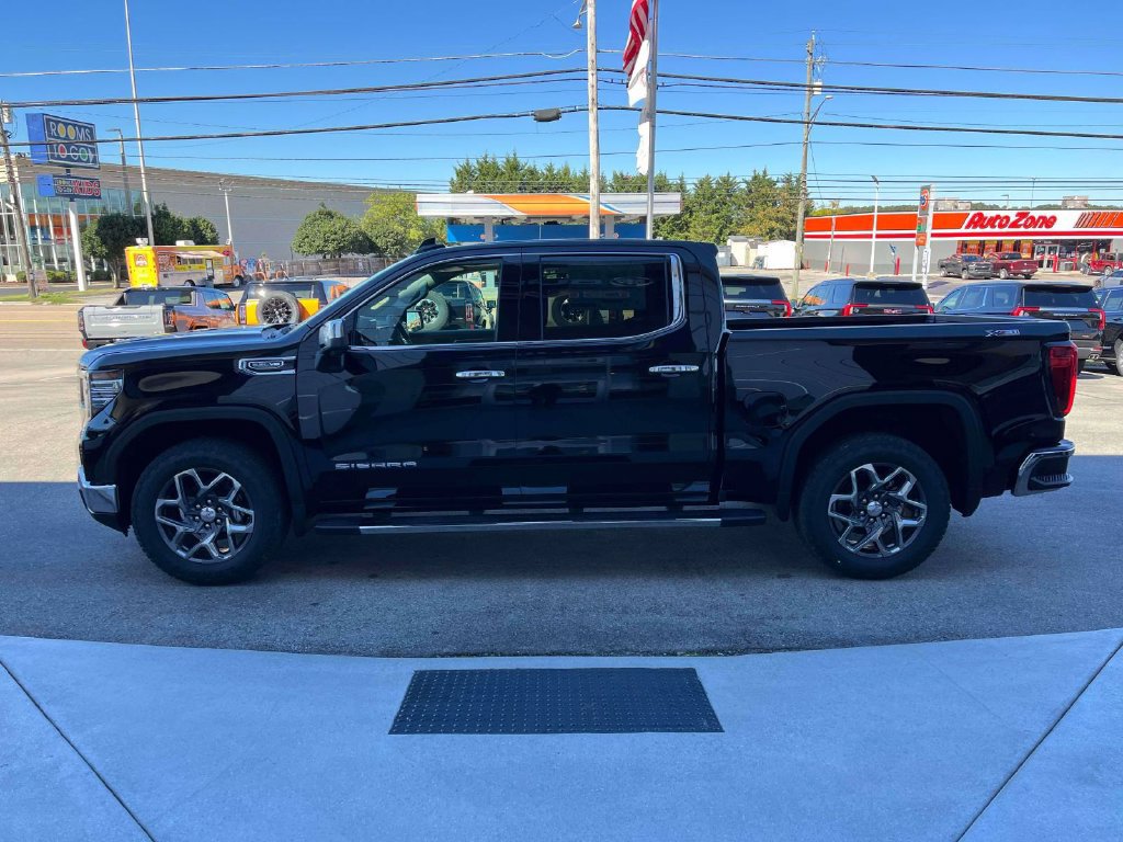 New 2026 GMC Sierra 1500 SLT w/ SLT Premium Plus Package AWD/4WD image 6