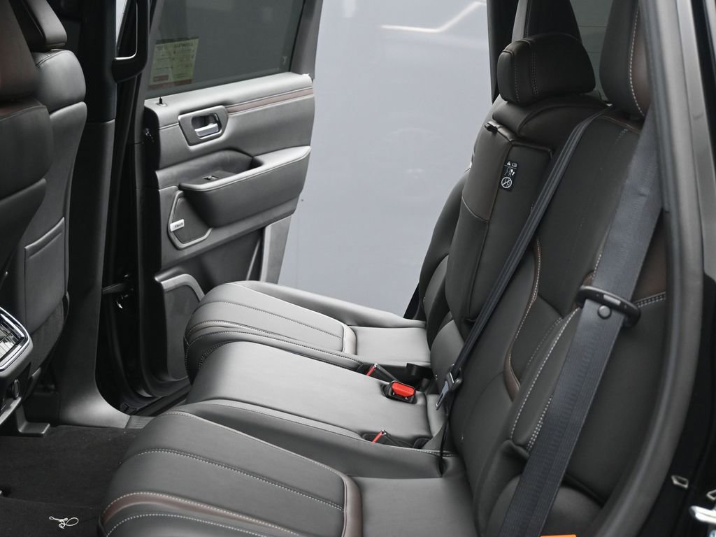 New 2026 Nissan Armada SL image 20