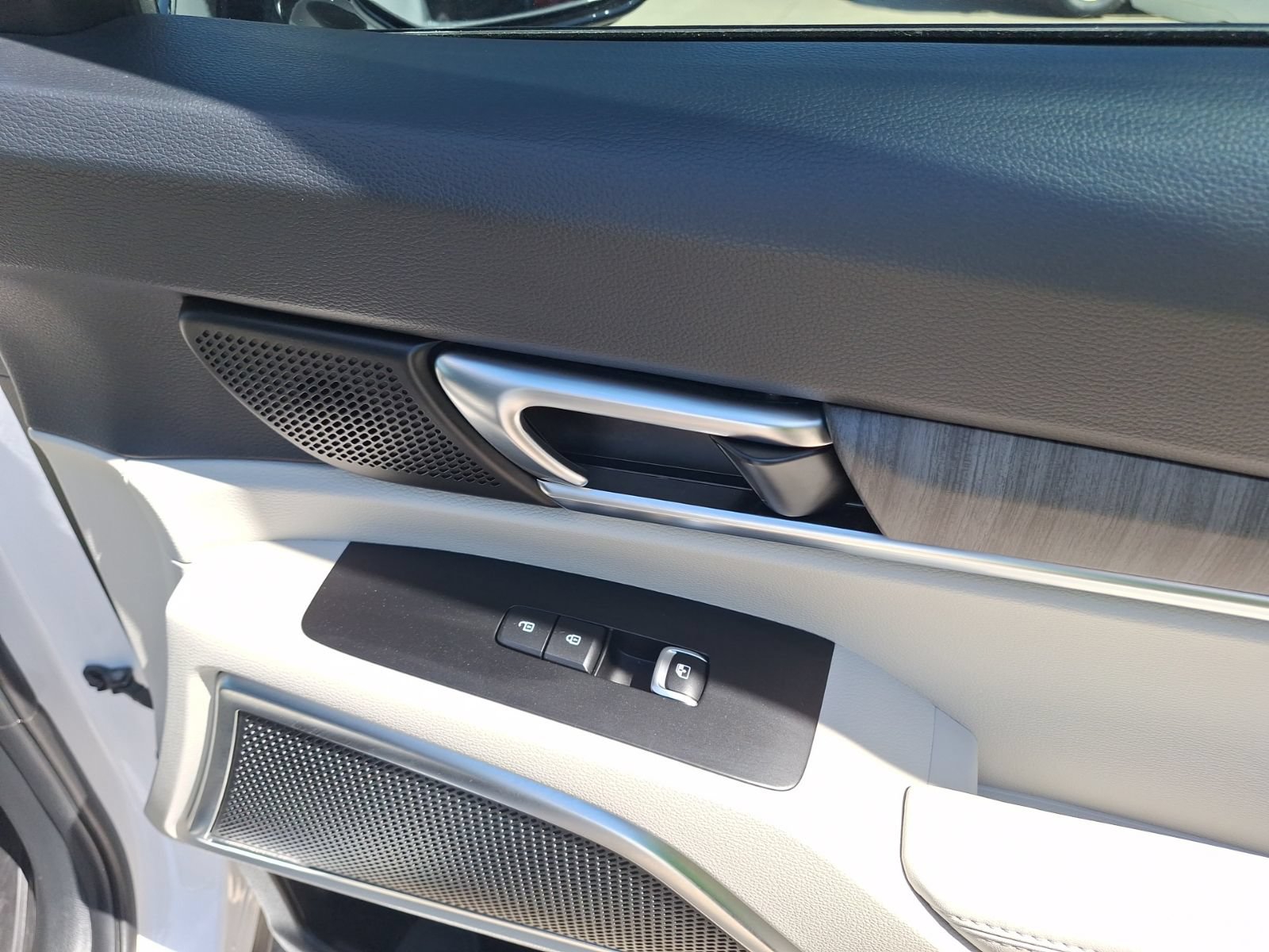 Used 2024 Kia Telluride SX Prestige AWD/4WD image 35