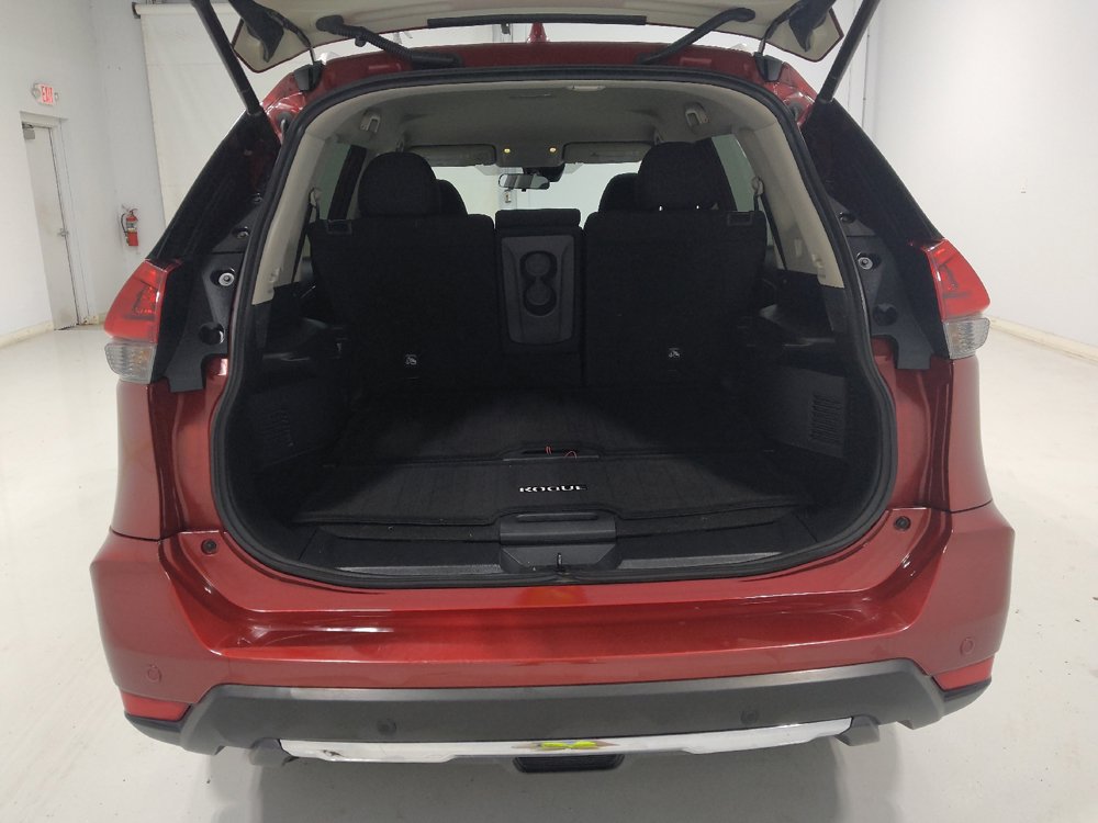 Used 2020 Nissan Rogue SV FWD image 29