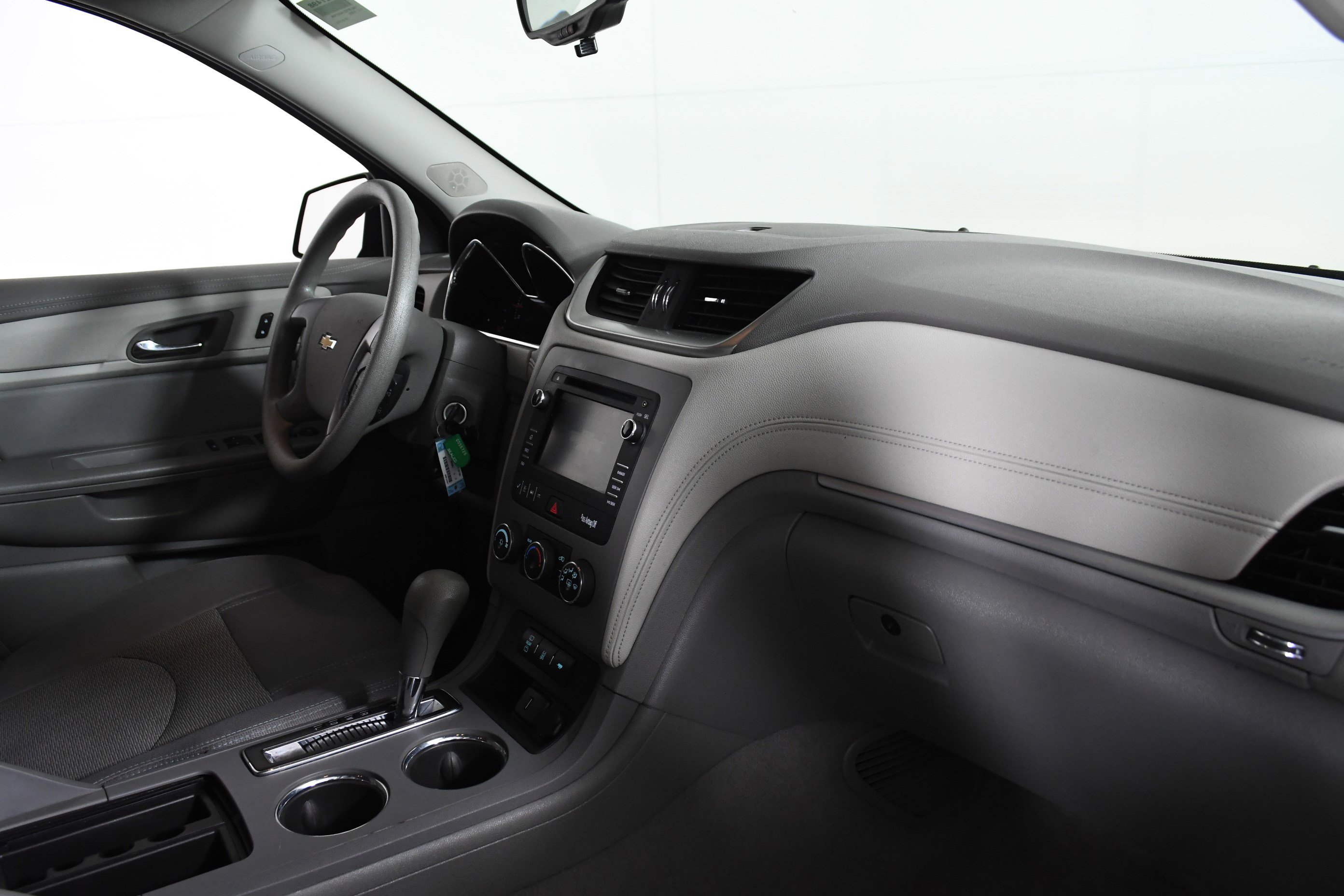 Used 2017 Chevrolet Traverse LS image 28