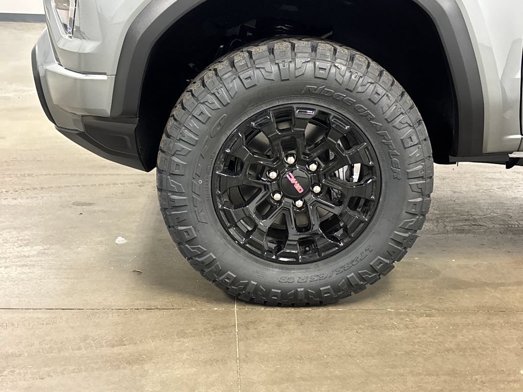 New 2026 GMC Canyon Elevation w/ Convenience Package RWD image 8