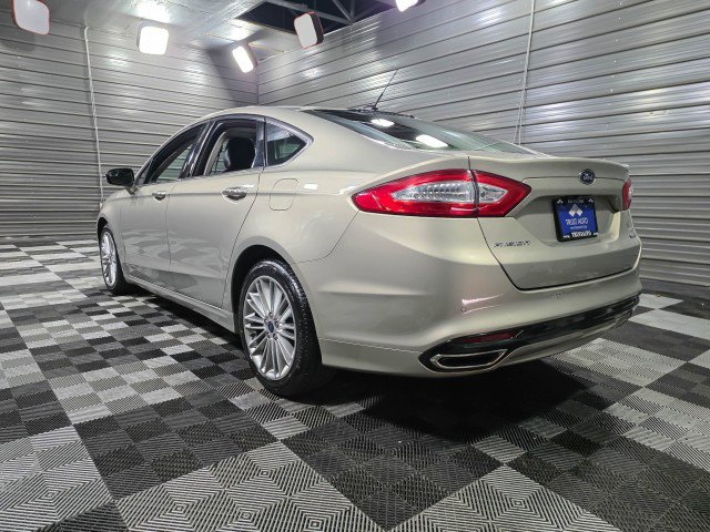 Used 2016 Ford Fusion SE w/ Equipment Group 202A image 7