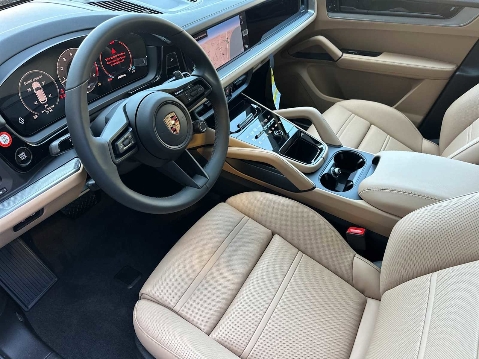 New 2025 Porsche Cayenne image 4
