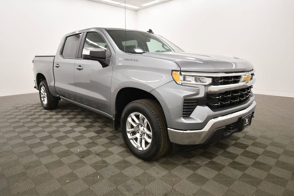 Used 2023 Chevrolet Silverado 1500 LT AWD/4WD image 10