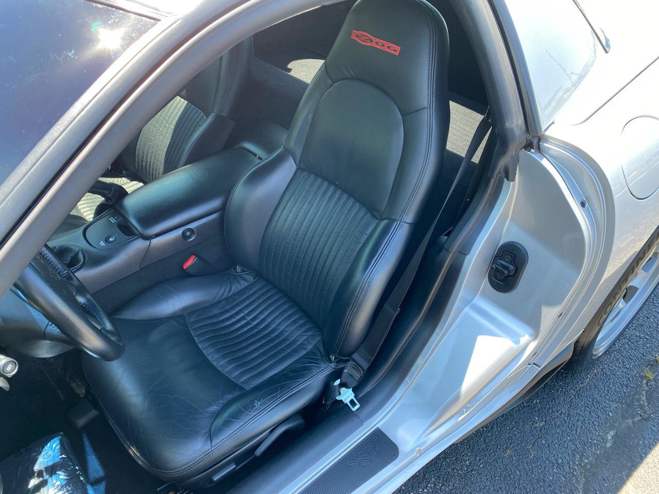 Used 2002 Chevrolet Corvette Z06 w/ Memory Pkg RWD image 13